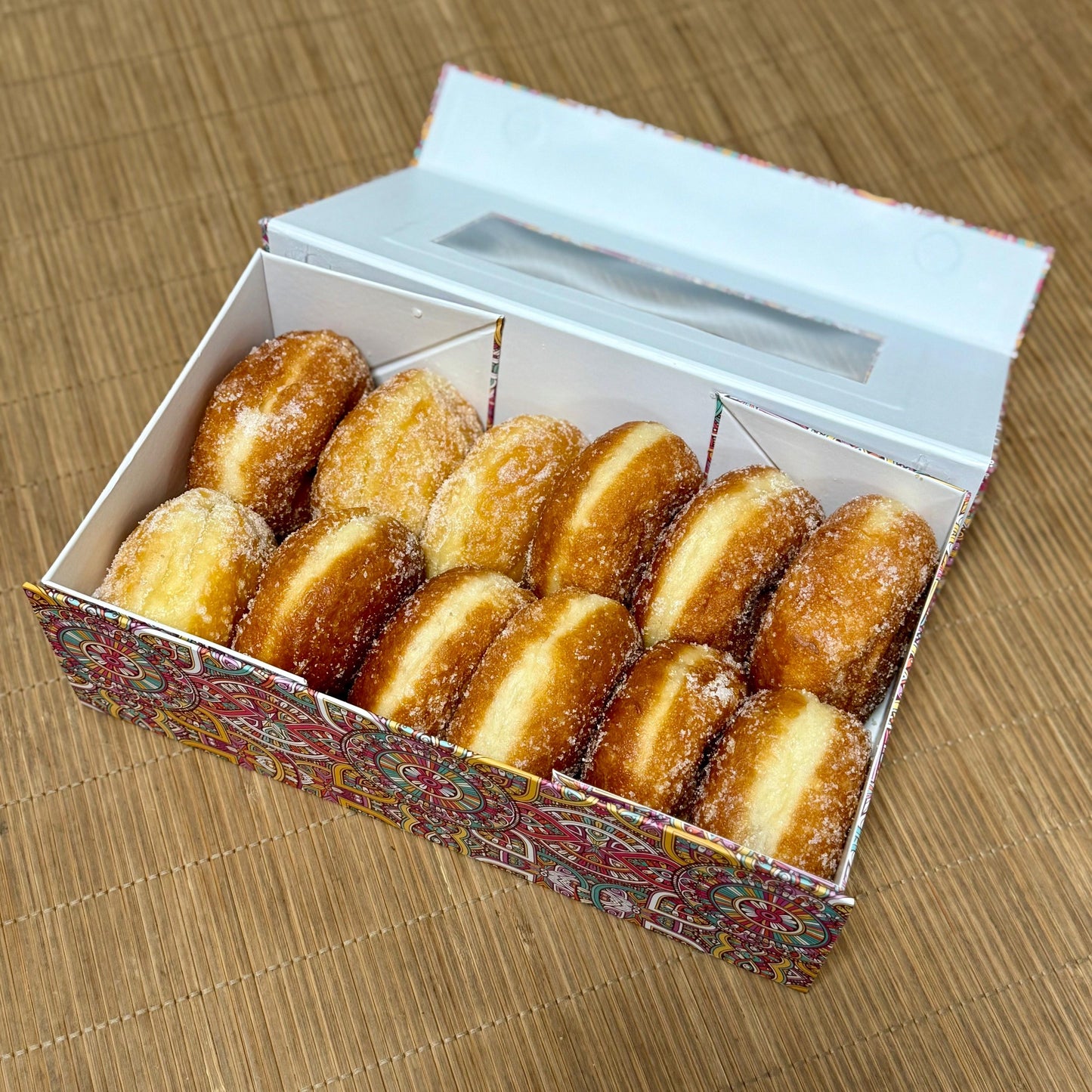 Coffret Hanouka – 12 Beignets Nature Artisanaux